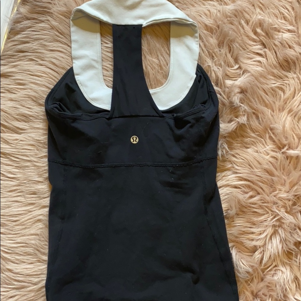 Lululemon tank top with built-in bra